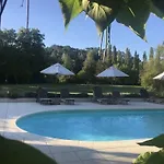 Chateau De Pensión Villars (Dordogne)