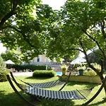 Chateau De Pensión 4*