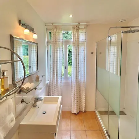 Chateau De Guest house 4*