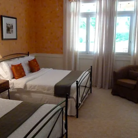 Guest house Chateau De 4*