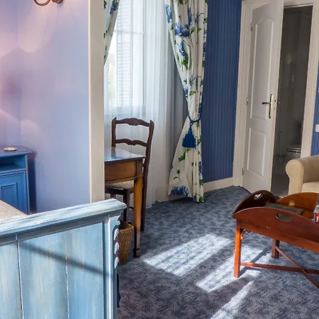 Chateau De 4* Villars (Dordogne)