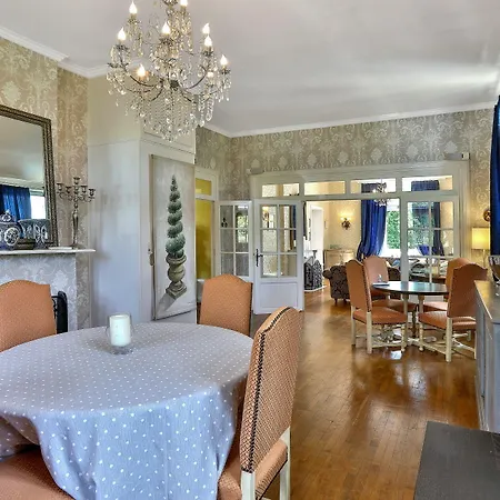 Chateau De 4*
