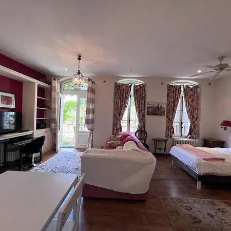 Chateau De Konukevi 4*