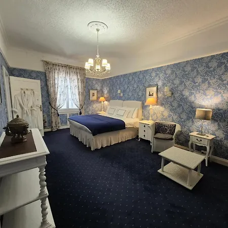 Chateau De 4*