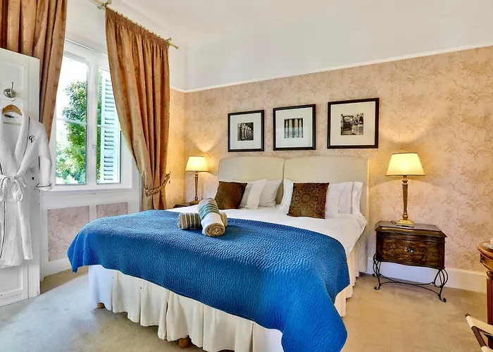 Chateau De Villars (Dordogne)