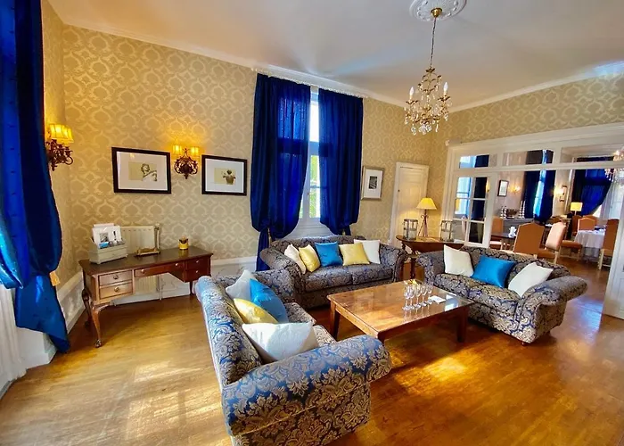 Chateau De Guest house