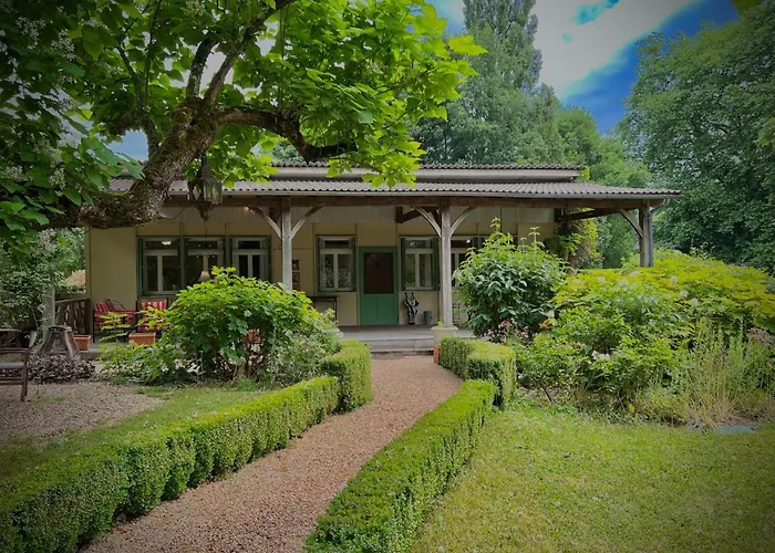 Chateau De Villars (Dordogne)